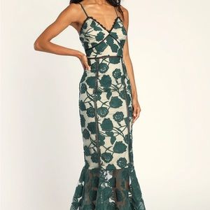 Alluring dream emerald green floral mesh lace trumpet midi dress from Lulus